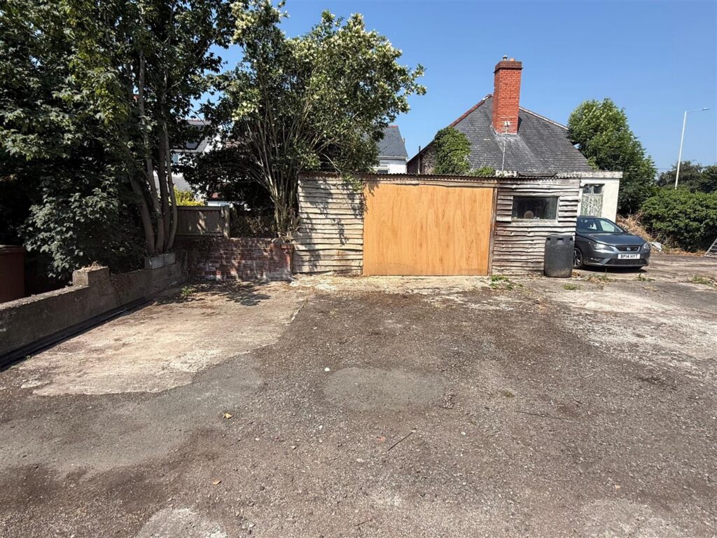 New Road, Gobowen, Oswestry photo 11
