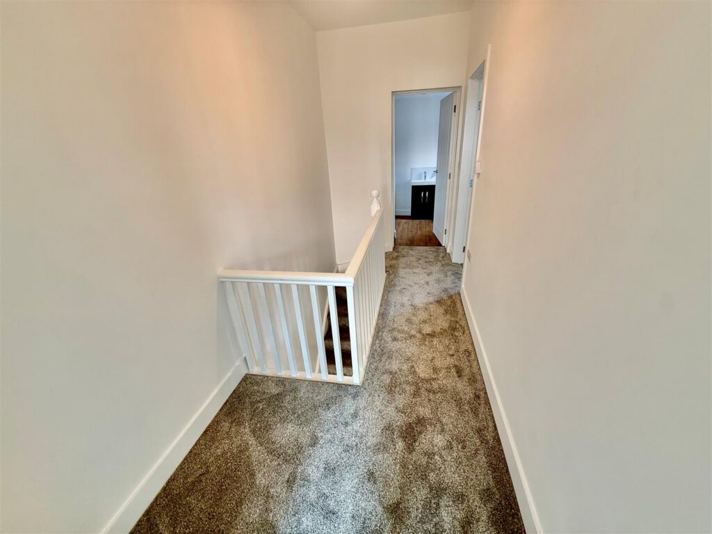 New Road, Gobowen, Oswestry photo 5