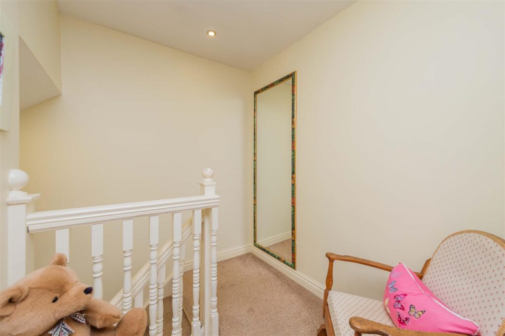 Forest Hills, Chirk photo 20