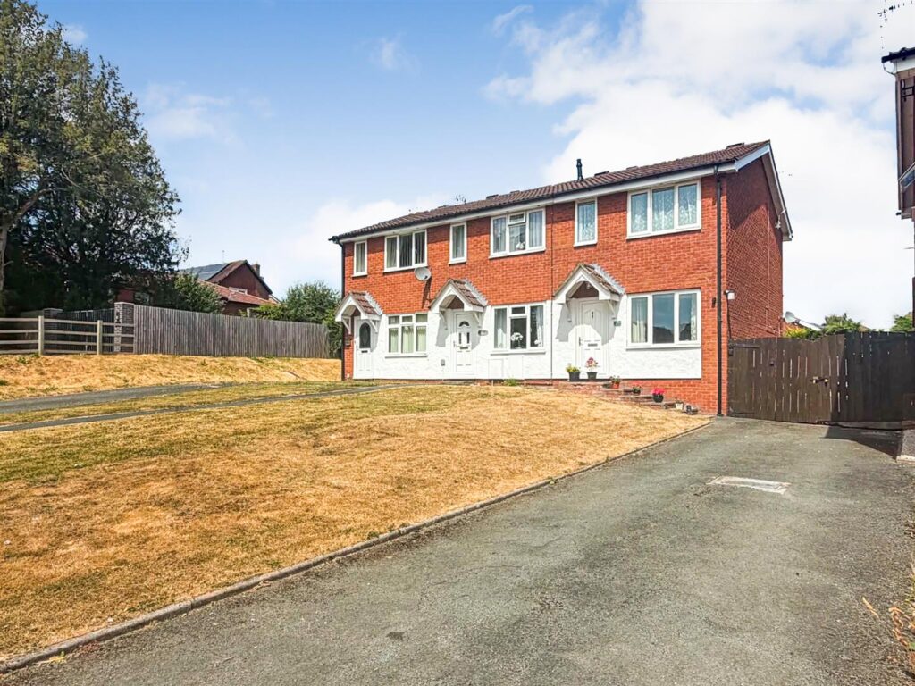 Middleton Road, Oswestry photo 15