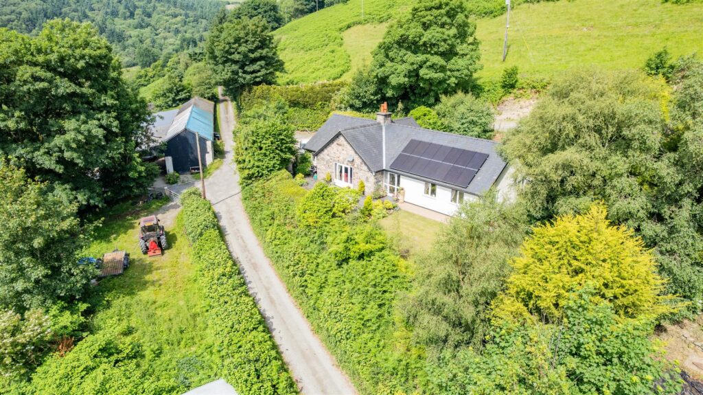 Hirnant, Penybontfawr, Oswestry photo 37