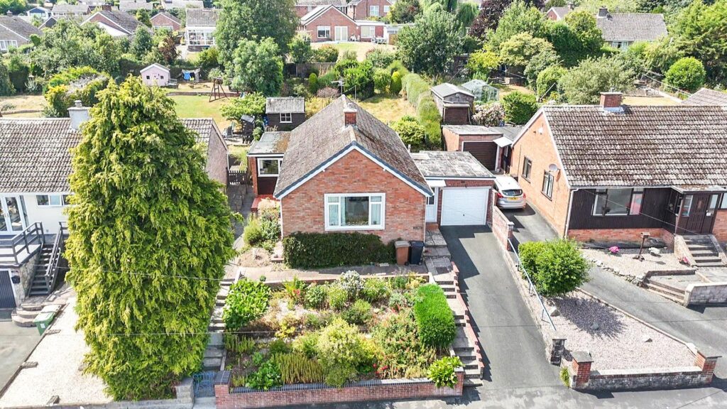 Lower Minster, Oswestry photo 17