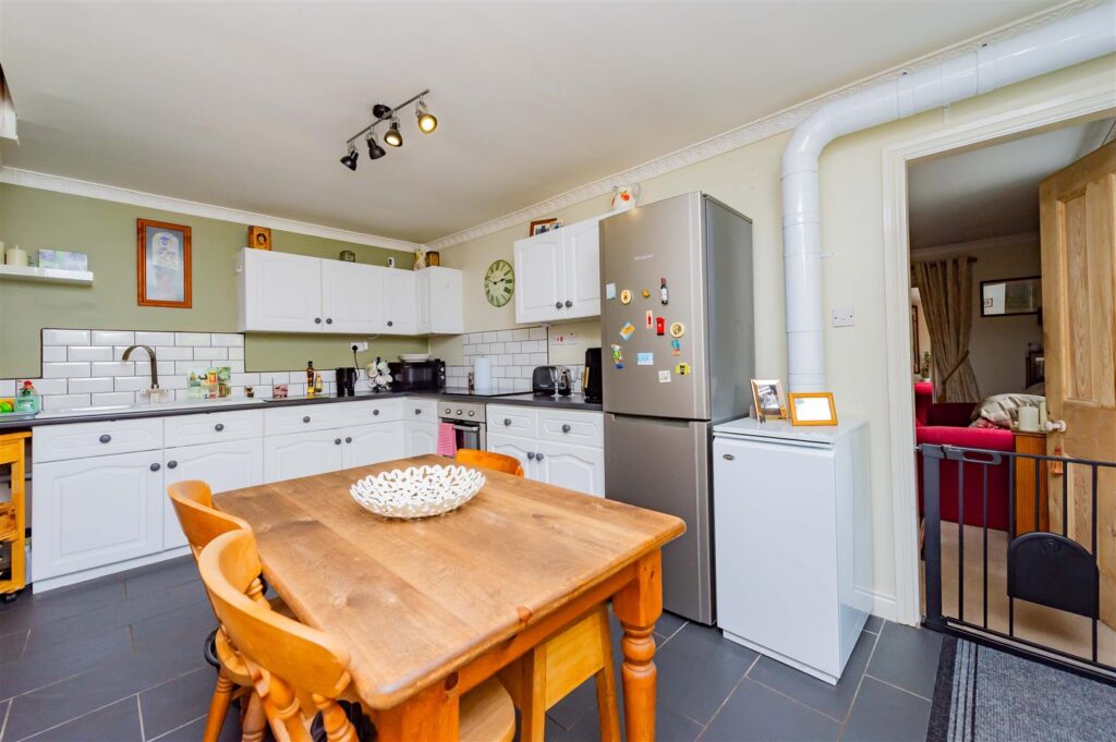 Forest Hills, Chirk photo 10