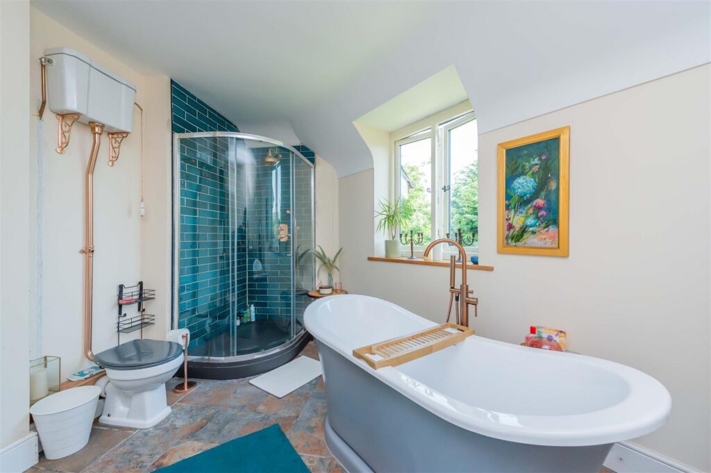 Baytree Close, St Martins photo 32