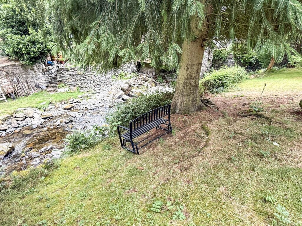 Aberteirw Terrace, Pandy, Llangollen photo 3