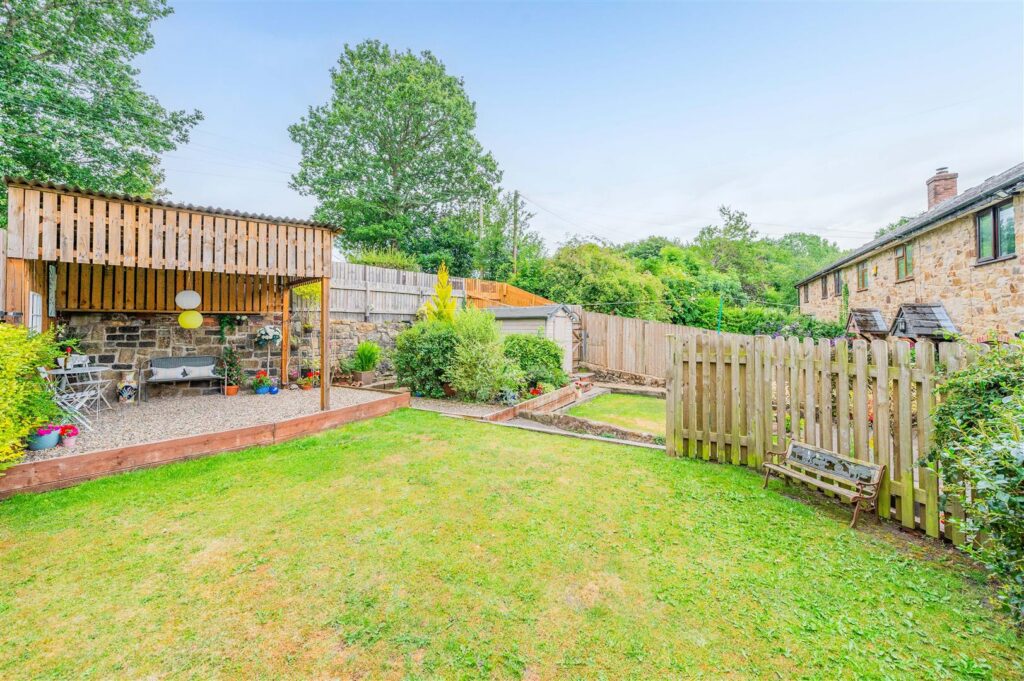 Forest Hills, Chirk photo 33