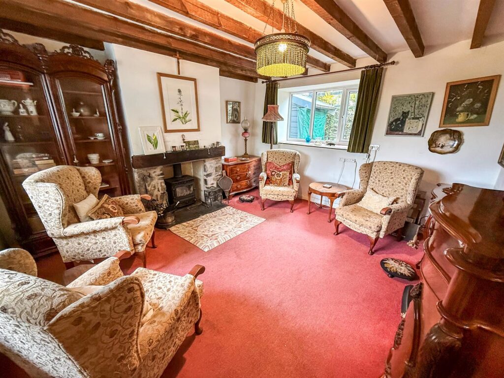 Llanarmon Dyffryn Ceiriog, Llangollen photo 2