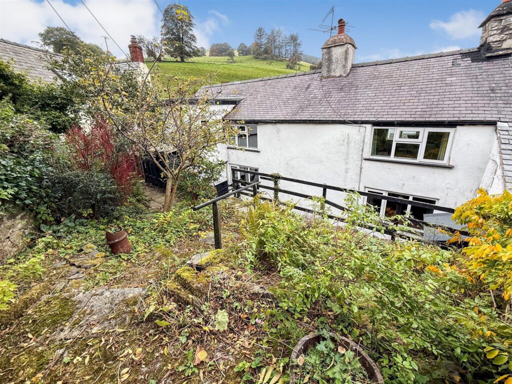 Llanarmon Dyffryn Ceiriog, Llangollen photo 30