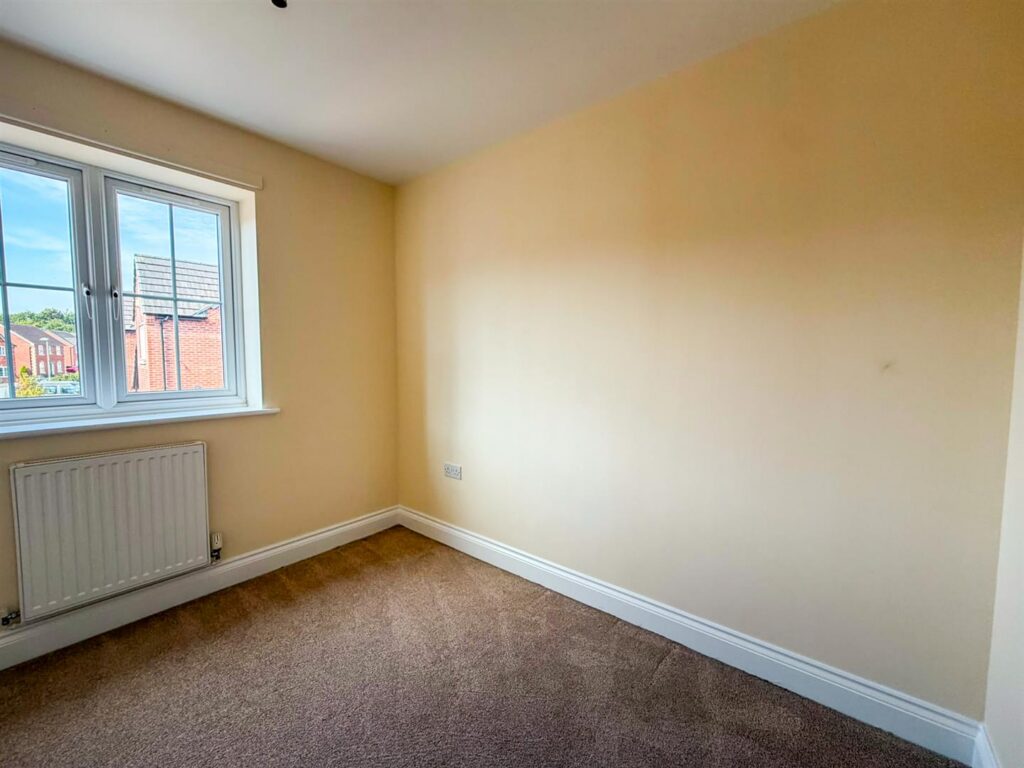 Henry Robertson Drive, Gobowen, Oswestry photo 14