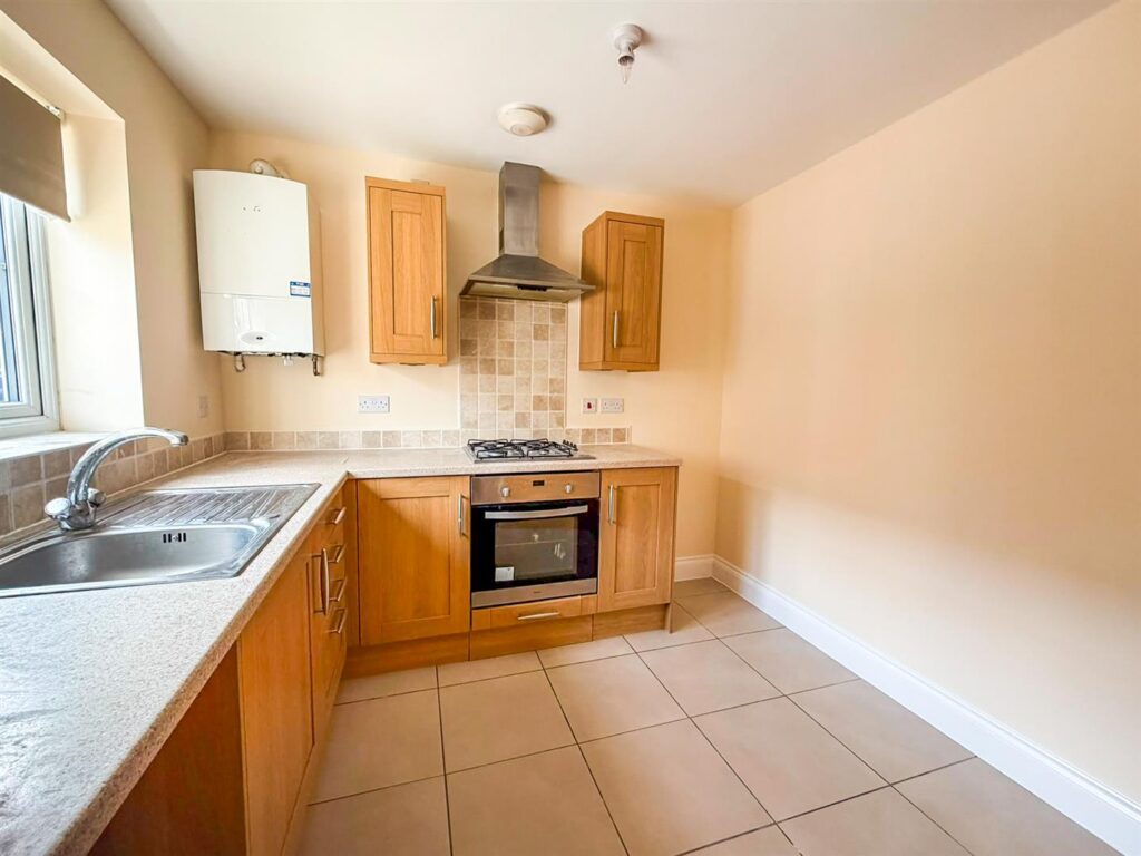Henry Robertson Drive, Gobowen, Oswestry photo 2