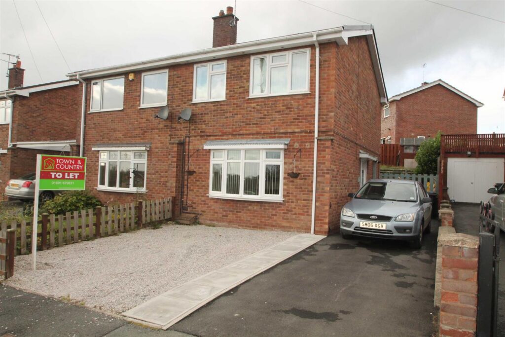 Penycae Avenue, Gobowen photo 1