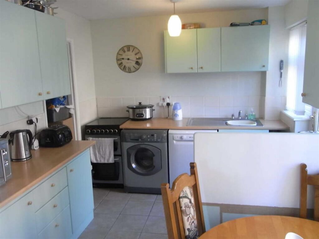 Penycae Avenue, Gobowen photo 2