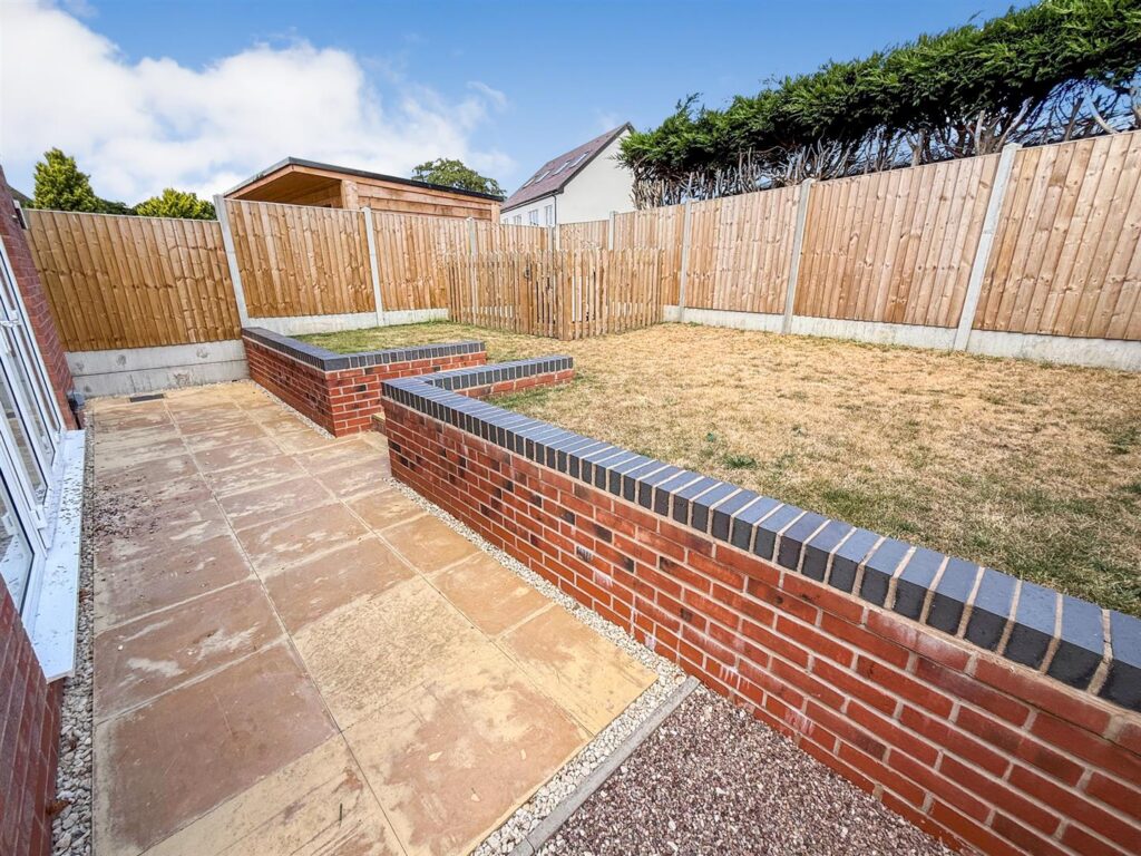 Queensway, Nesscliffe, Shrewsbury photo 17