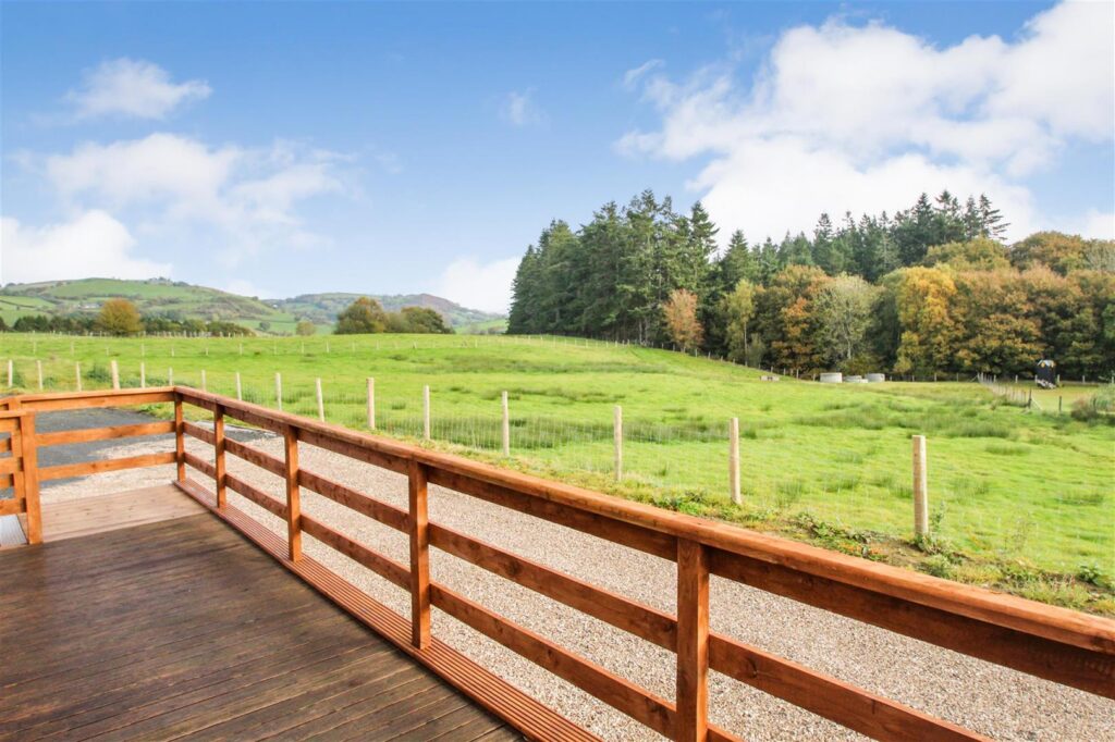 Penrhos Farm, Meifod photo 11