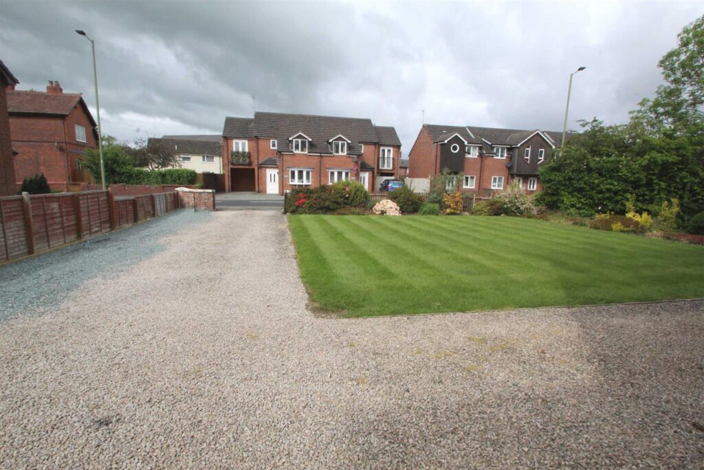 Fairfield House, Old St Martins Road, Gobowen photo 4