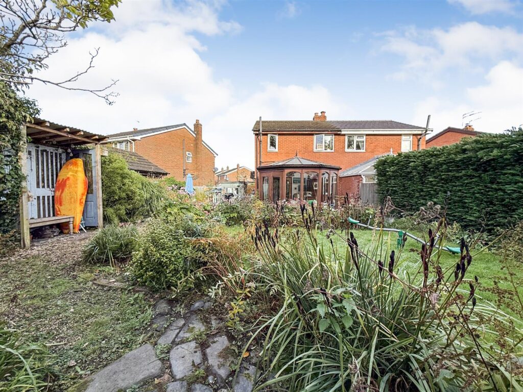 Cherry Tree Drive, St. Martins, Oswestry photo 18