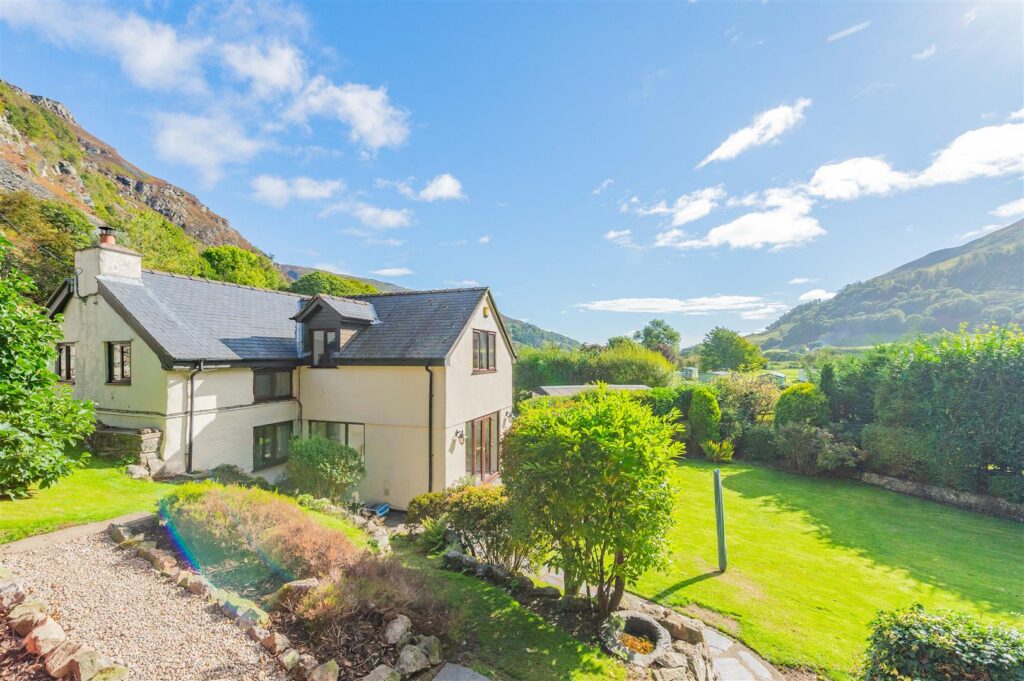 Llangynog photo 19