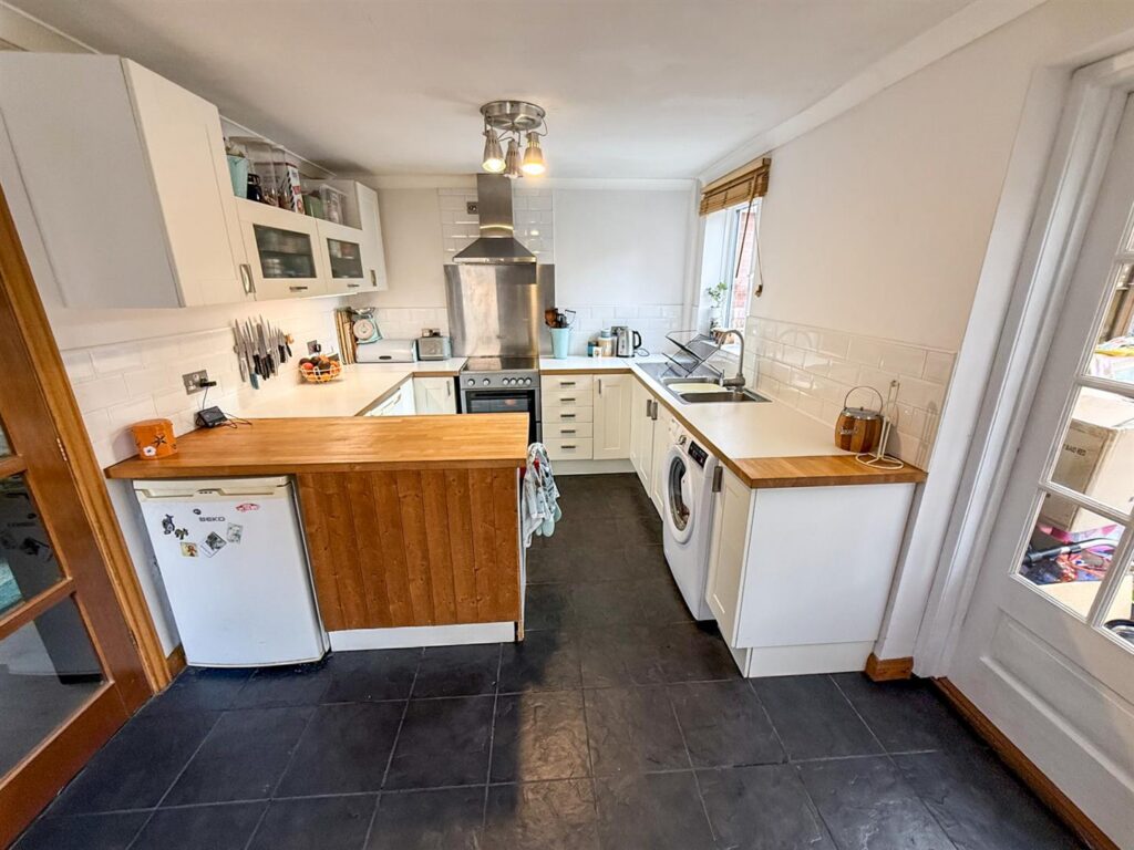 Cherry Tree Drive, St. Martins, Oswestry photo 14