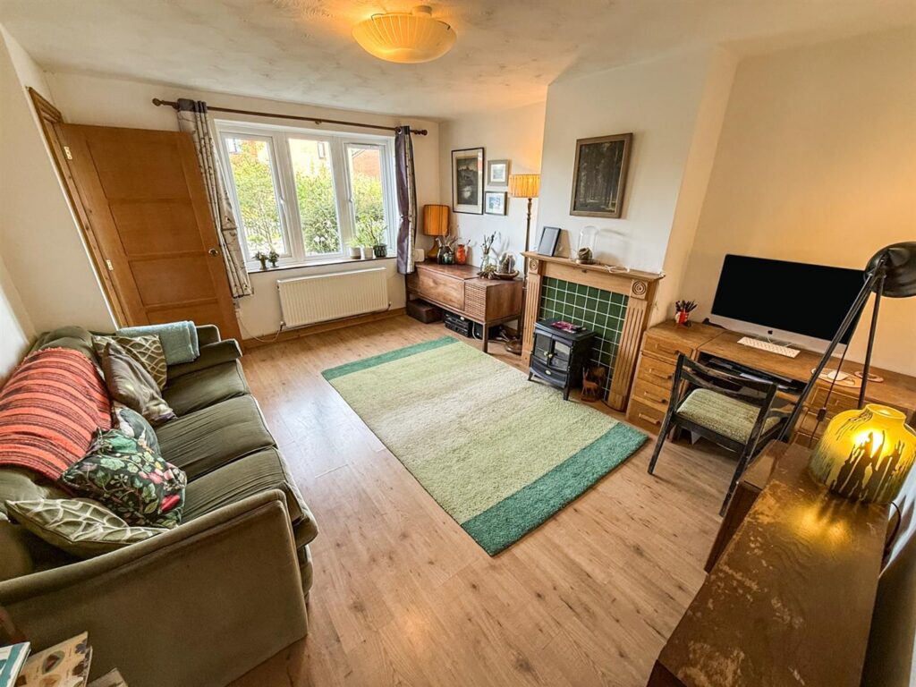 Cherry Tree Drive, St. Martins, Oswestry photo 3