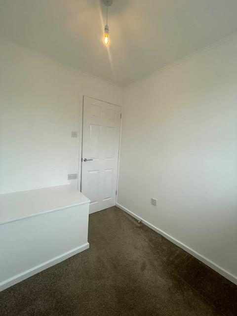 Willow Close, St Martins photo 9