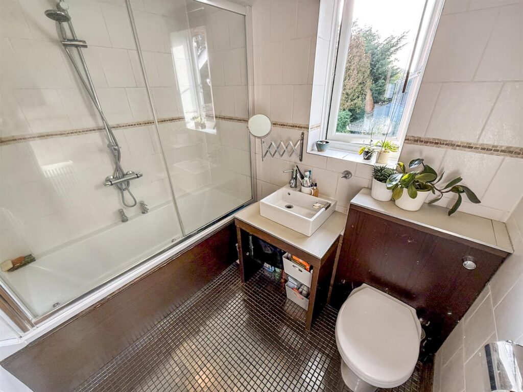 Cherry Tree Drive, St. Martins, Oswestry photo 10