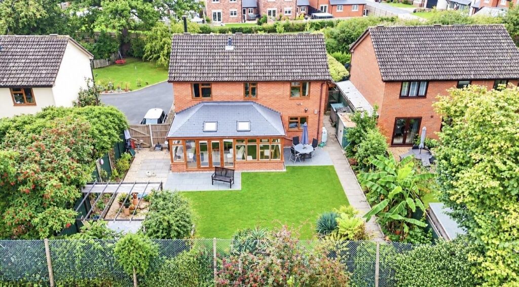 Oaklands Drive, Whittington, Oswestry photo 24