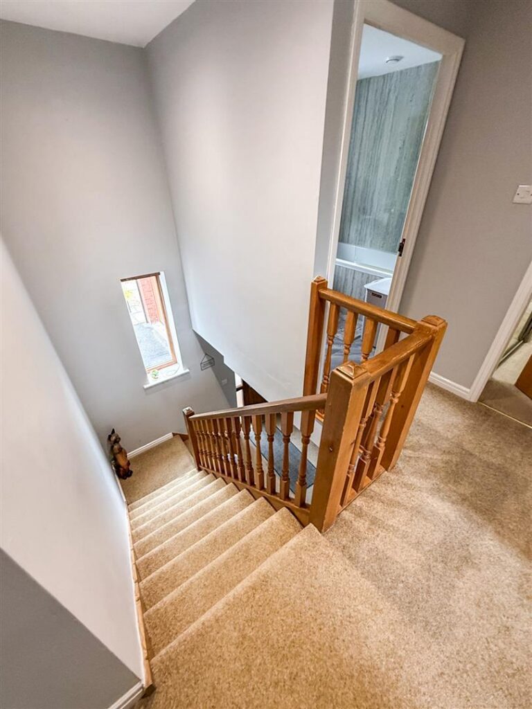 Oaklands Drive, Whittington, Oswestry photo 13