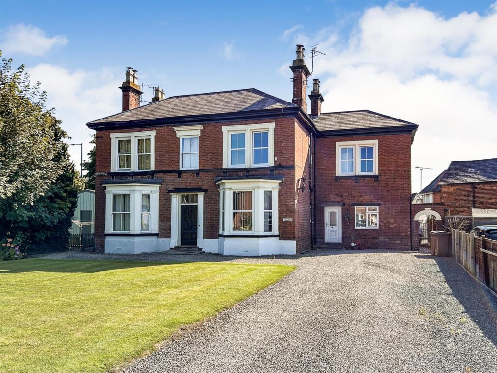 Fairfield House, Old St Martins Road, Gobowen photo 1