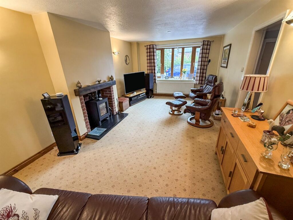 Oaklands Drive, Whittington, Oswestry photo 9