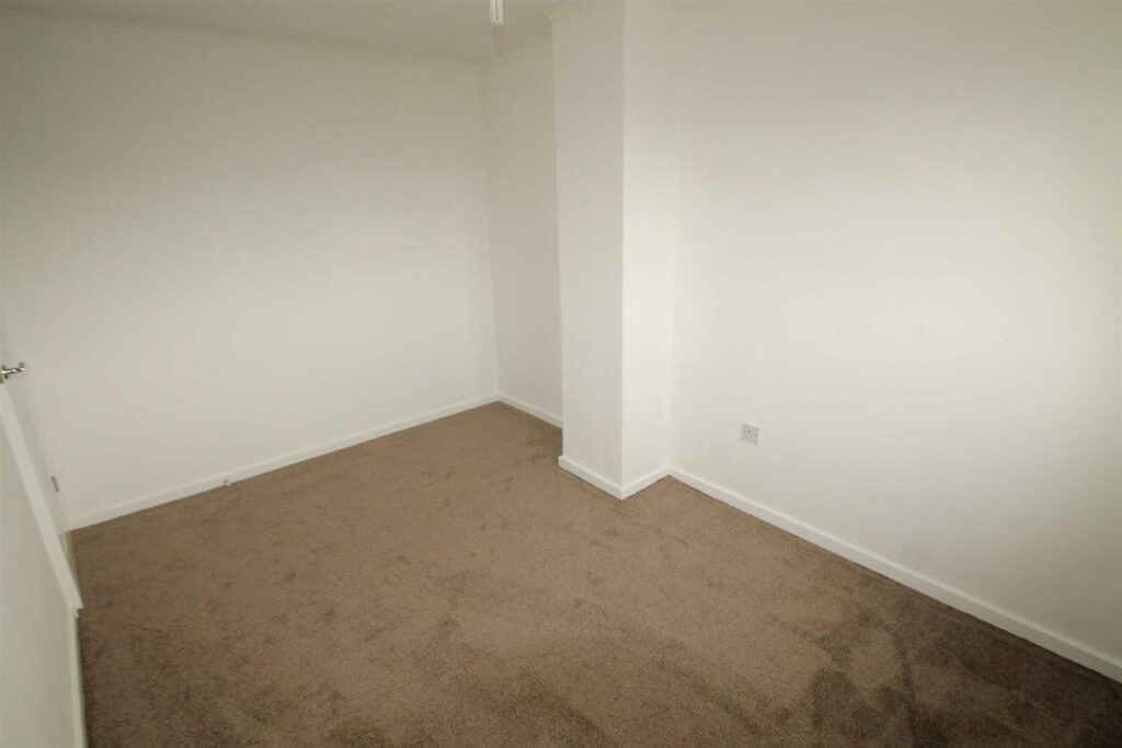 Willow Close, St Martins photo 6