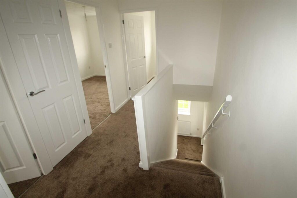 Willow Close, St Martins photo 4