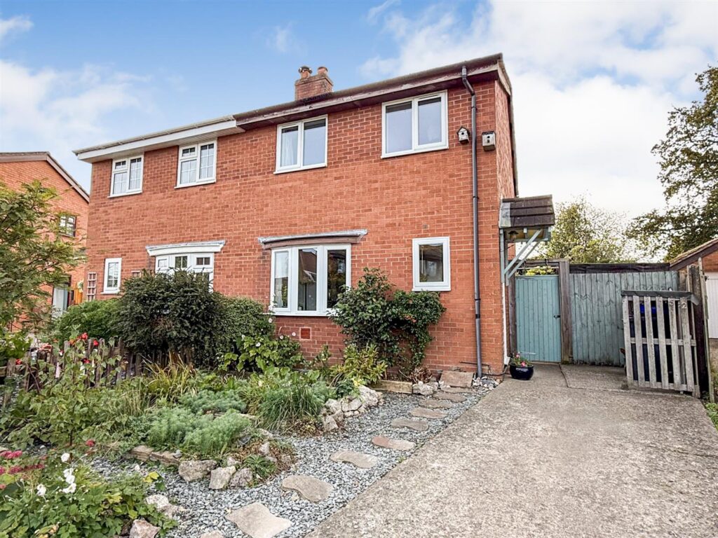 Cherry Tree Drive, St. Martins, Oswestry photo 1