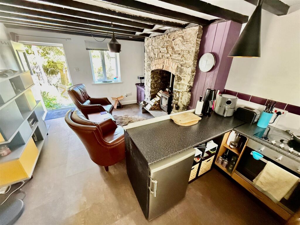 Aberteirw Terrace, Pandy, Llangollen photo 3