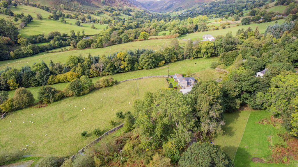 Bala Road, Llangynog photo 32