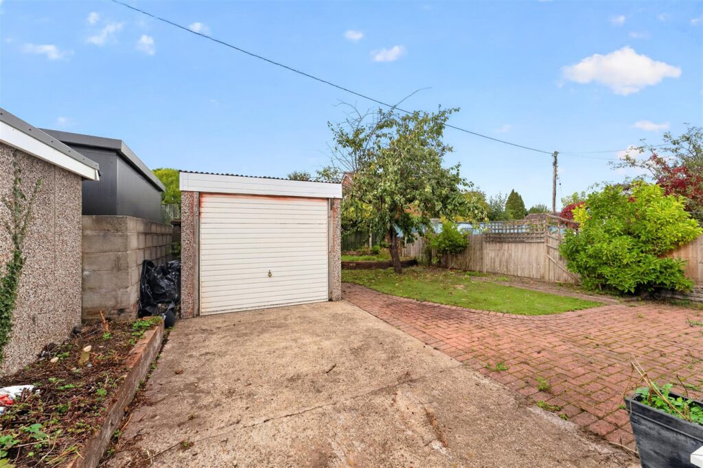 Wrexham Road, Rhostyllen, Wrexham photo 23
