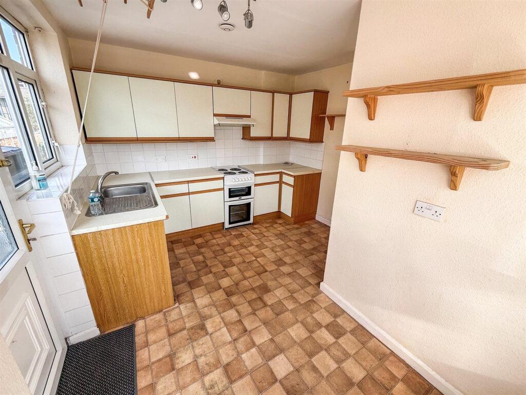 Monkmoor Road, Oswestry photo 4