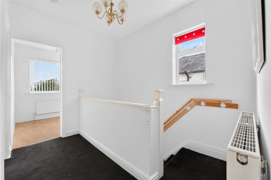 Wrexham Road, Rhostyllen, Wrexham photo 14