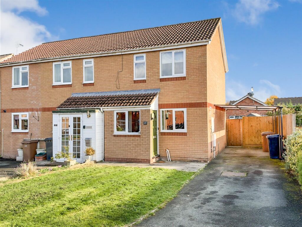 Meadow Drive, Gobowen, Oswestry photo 1