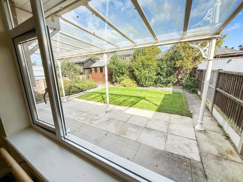 Monkmoor Road, Oswestry photo 12