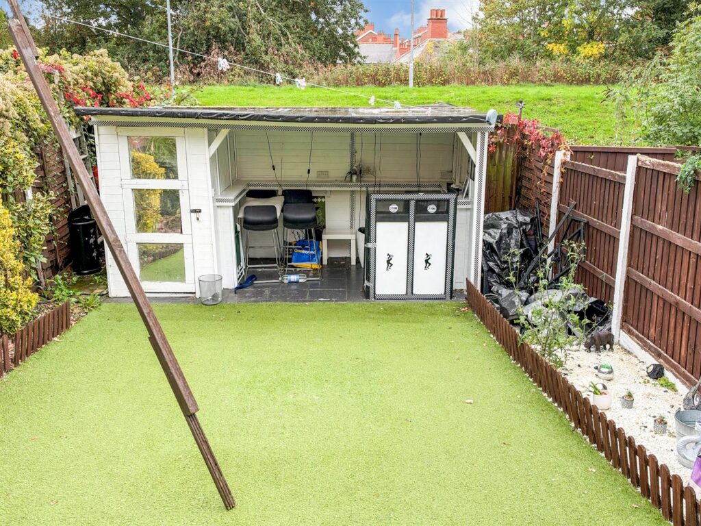 Benjamin Road, Wrexham photo 5