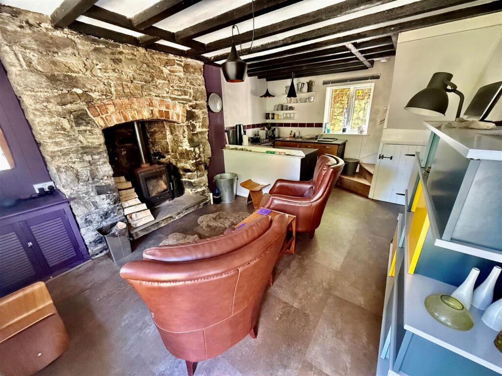 Aberteirw Terrace, Pandy, Llangollen photo 2