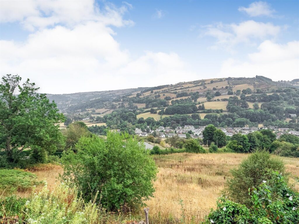Garth, Glyn Ceiriog, Llangollen photo 3