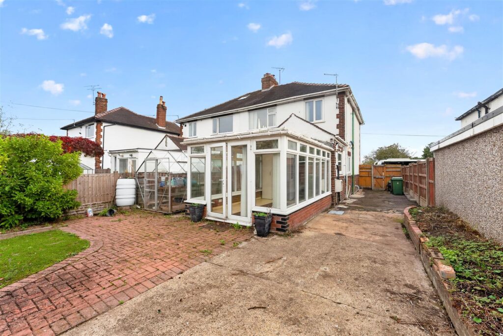 Wrexham Road, Rhostyllen, Wrexham photo 24
