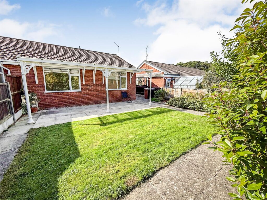 Monkmoor Road, Oswestry photo 1